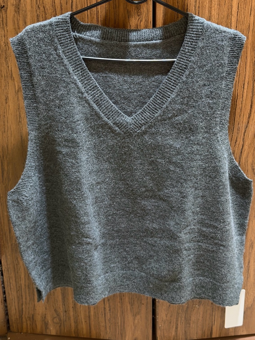 Women’s Classic V-Neck Sleeveless Knit Top - Gray